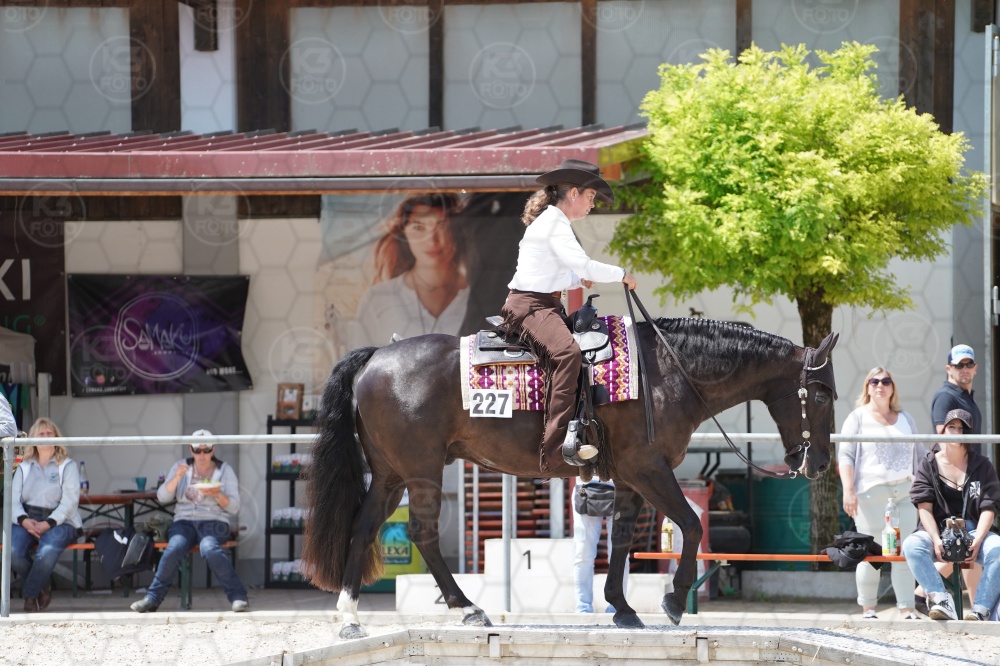 s_A9_06209.jpg